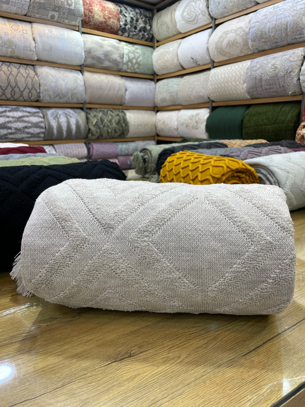 🛎️شال مبل ۳متری طرح پانچ برجسته نخی ۱۰۰٪ ازبرند کاندیش⭐️