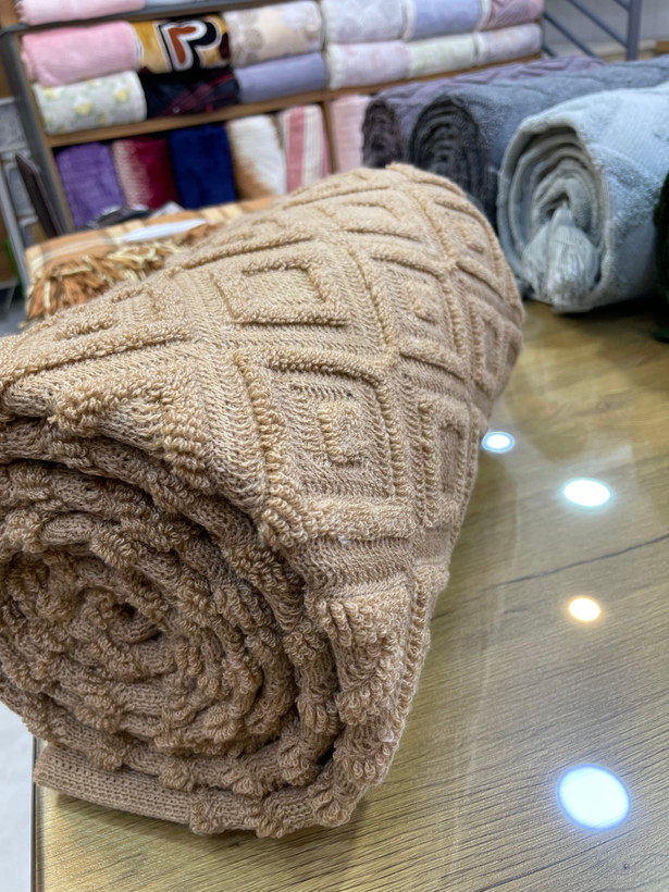 🛎️شال مبل ۳متری طرح پانچ برجسته نخی ۱۰۰٪ ازبرند کاندیش⭐️