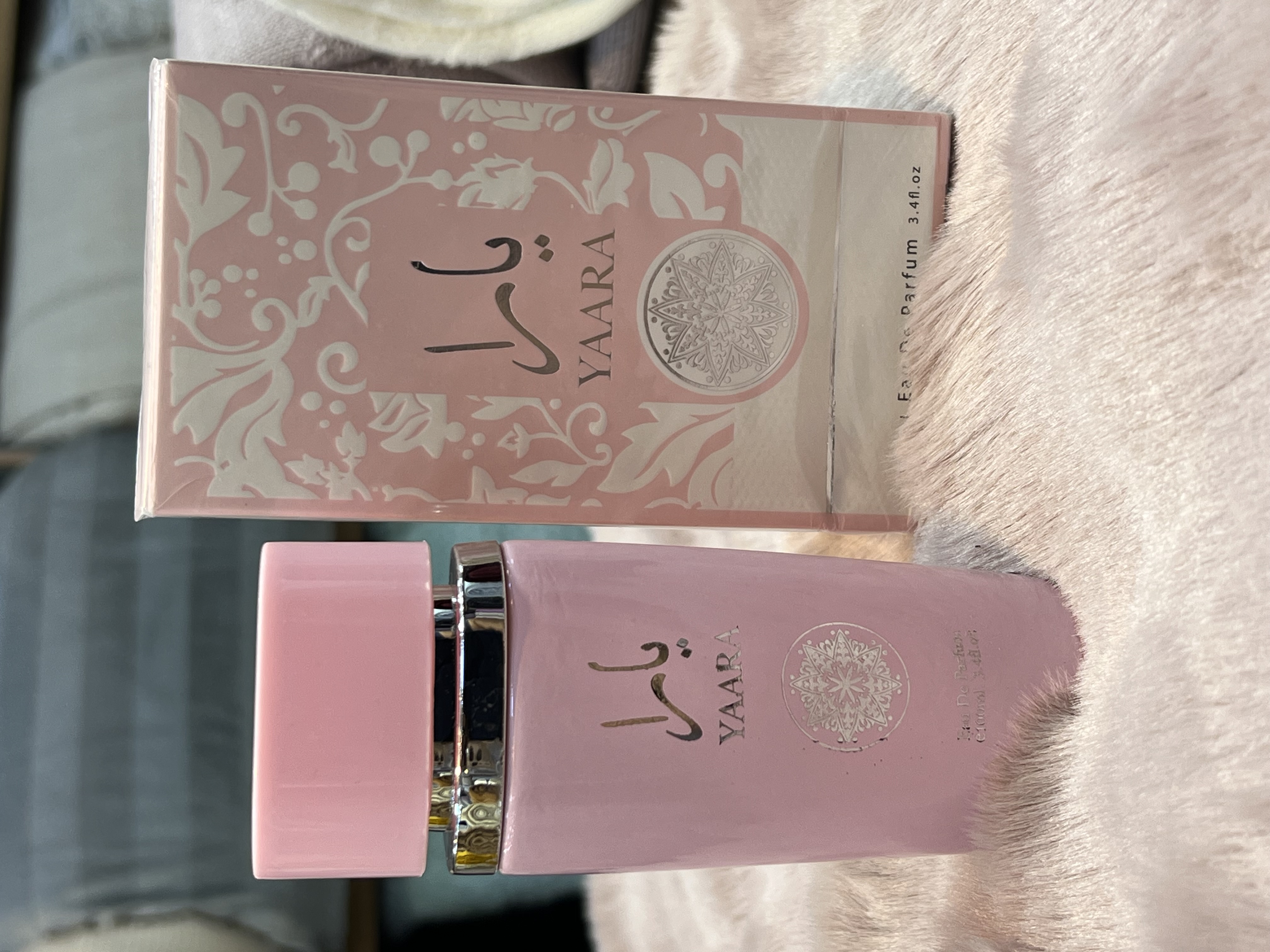 ادکلن یارا صورتی (Lattafa Yara Pink) – عطری لطیف، شیرین و زنانه