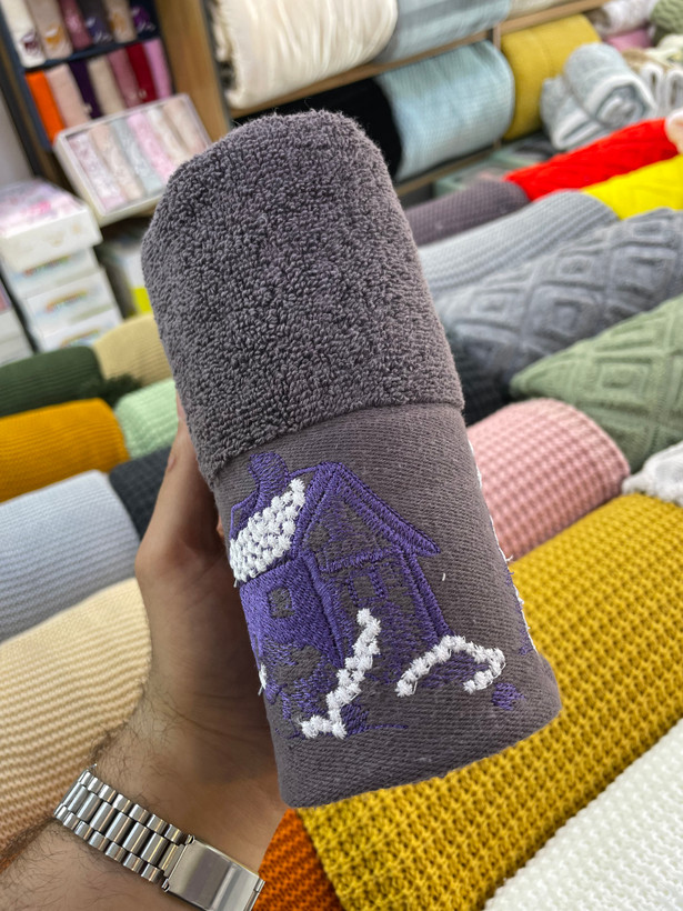 🟡حوله دست و صورت گل دوزی شده جنس بامبو